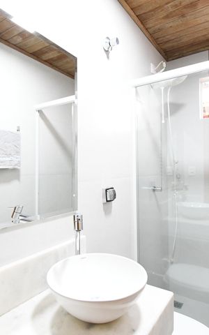 Casa à venda com 94m², 3 quartos e 1 vagaBanheiro 2