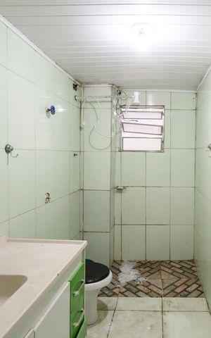 Casa à venda com 250m², 4 quartos e 1 vagaBanheiro - Casa 2
