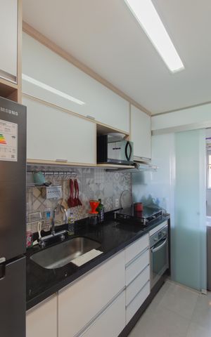 Apartamento à venda com 62m², 2 quartos e 2 vagas Apartamento à venda com 62m², 2 quartos e 2 vagasCozinha e Área de Serviço