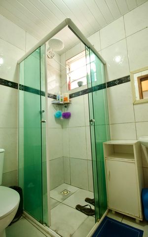 Casa para alugar com 60m², 3 quartos e 1 vaga Casa para alugar com 60m², 3 quartos e 1 vagaBanheiro