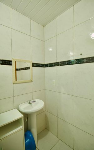 Casa para alugar com 60m², 3 quartos e 1 vaga Casa para alugar com 60m², 3 quartos e 1 vagaBanheiro