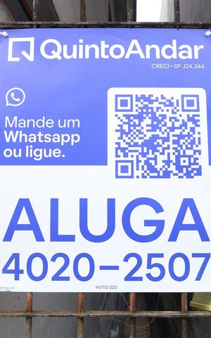 Casa para alugar com 55m², 1 quarto e sem vagaPlaca GRANDE instalada no portão do imóvel, dia 01.10.2026 - Código da placa: HVTG-222