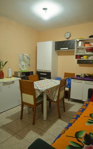 Casa para alugar com 147m², 3 quartos e 2 vagasCozinha 