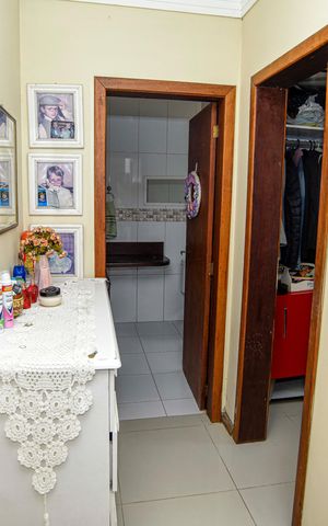 Casa de condomínio para alugar com 500m², 4 quartos e 2 vagasSuíte