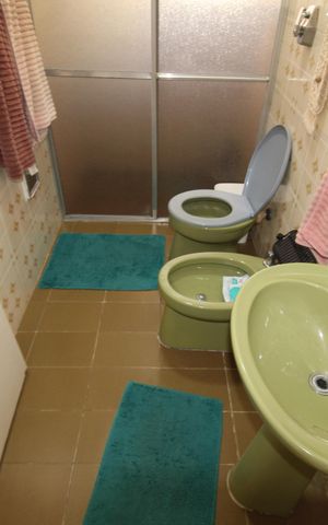 Casa para alugar com 255m², 3 quartos e 5 vagasBanheiro