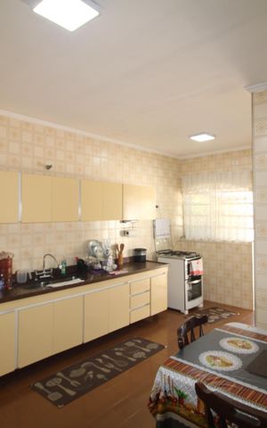 Casa para alugar com 255m², 3 quartos e 5 vagasCozinha