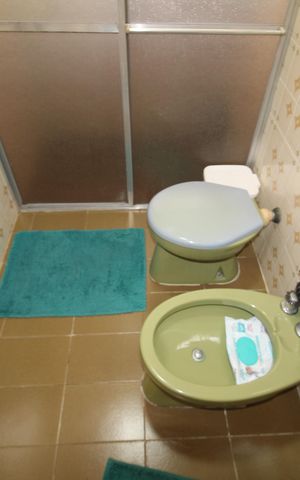Casa para alugar com 255m², 3 quartos e 5 vagasBanheiro