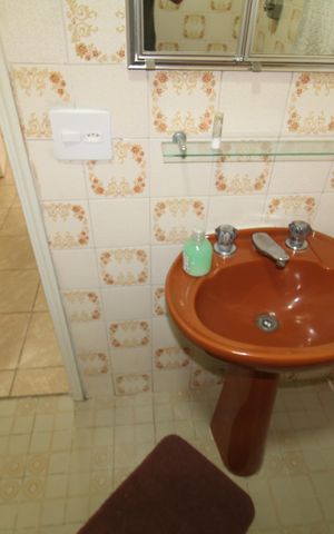 Casa para alugar com 255m², 3 quartos e 5 vagasBanheiro 2