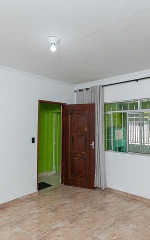 Casa para alugar com 120m², 2 quartos e 1 vaga Casa para alugar com 120m², 2 quartos e 1 vagaSala