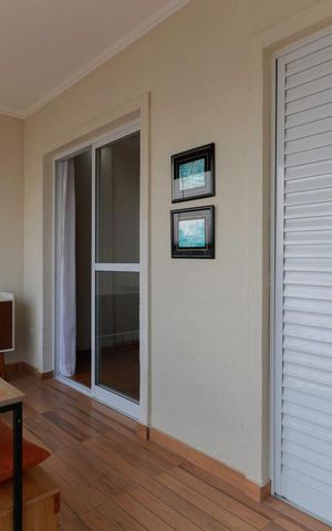 Apartamento à venda com 79m², 3 quartos e 2 vagas Apartamento à venda com 79m², 3 quartos e 2 vagasVaranda