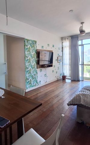 Apartamento à venda com 89m², 2 quartos e 1 vaga Apartamento à venda com 89m², 2 quartos e 1 vagaSala