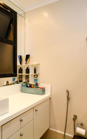 Apartamento à venda com 310m², 4 quartos e 5 vagas Apartamento à venda com 310m², 4 quartos e 5 vagasBanheiro da suíte 2