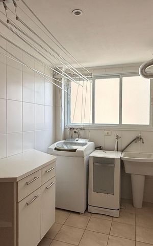 Apartamento para alugar com 180m², 5 quartos e 2 vagasÁrea de Serviço