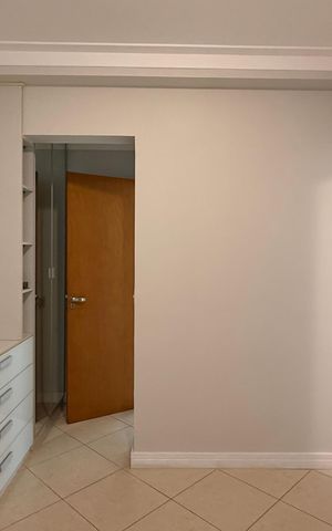 Apartamento para alugar com 180m², 5 quartos e 2 vagasSuíte
