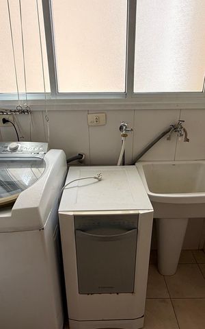 Apartamento para alugar com 180m², 5 quartos e 2 vagasÁrea de Serviço