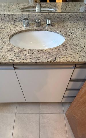 Apartamento para alugar com 180m², 5 quartos e 2 vagasBanheiro Suíte
