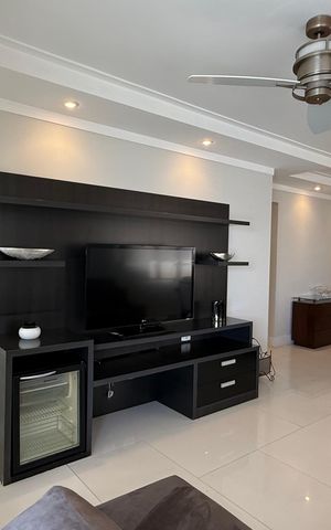 Apartamento para alugar com 180m², 5 quartos e 2 vagasSala