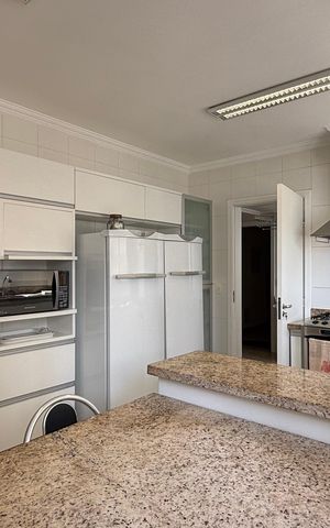 Apartamento para alugar com 180m², 5 quartos e 2 vagasCozinha