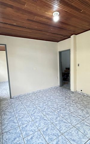 Casa para alugar com 56m², 2 quartos e sem vagaSala