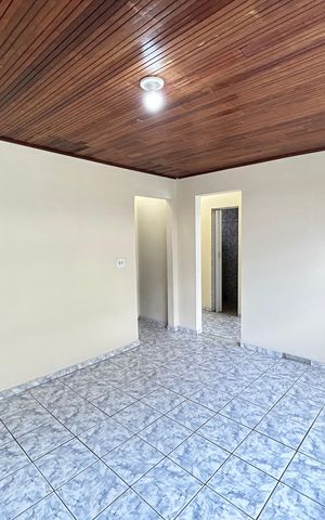 Casa para alugar com 56m², 2 quartos e sem vagaSala