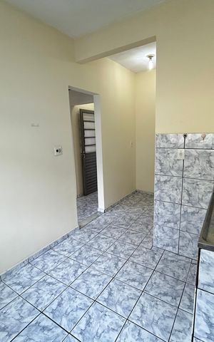 Casa para alugar com 56m², 2 quartos e sem vagaCozinha