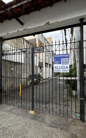 Casa para alugar com 56m², 2 quartos e sem vagaFachada + placa