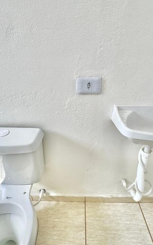 Studio para alugar com 28m², 1 quarto e sem vaga Studio para alugar com 28m², 1 quarto e sem vagaBanheiro