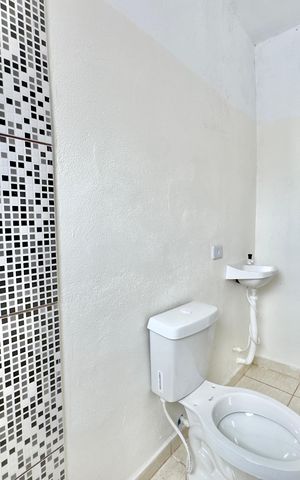 Studio para alugar com 28m², 1 quarto e sem vaga Studio para alugar com 28m², 1 quarto e sem vagaBanheiro