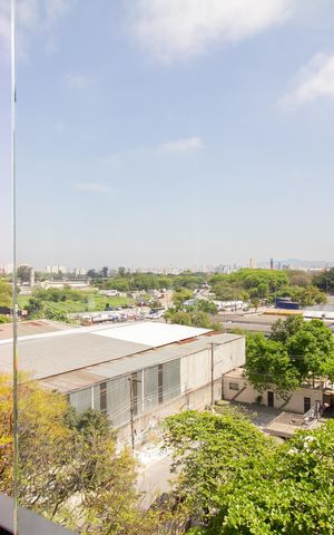 Apartamento à venda com 59m², 2 quartos e 1 vaga Apartamento à venda com 59m², 2 quartos e 1 vagaVaranda