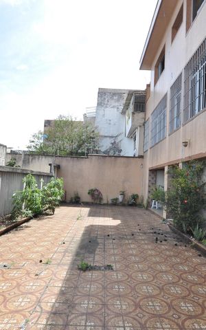 Casa para alugar com 518m², 5 quartos e 10 vagasQuintal
