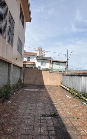 Casa para alugar com 518m², 5 quartos e 10 vagasQuintal