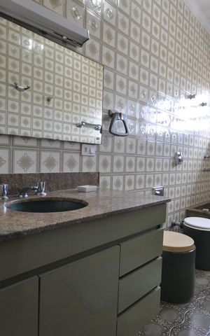 Casa para alugar com 518m², 5 quartos e 10 vagasBanheiro do Quarto Suíte