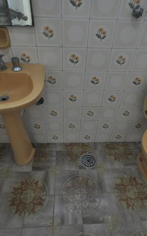 Casa para alugar com 518m², 5 quartos e 10 vagasBanheiro 3