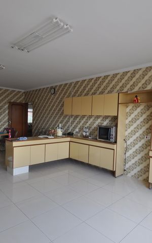 Casa para alugar com 518m², 5 quartos e 10 vagasCozinha