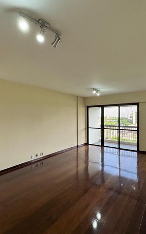 Apartamento à venda com 123m², 3 quartos e 3 vagas Apartamento à venda com 123m², 3 quartos e 3 vagasSala