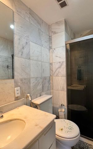 Apartamento à venda com 123m², 3 quartos e 3 vagas Apartamento à venda com 123m², 3 quartos e 3 vagasBanheiro Social