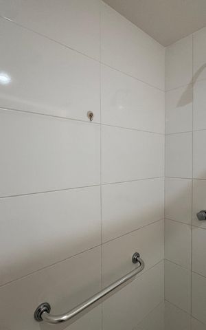 Apartamento à venda com 123m², 3 quartos e 3 vagas Apartamento à venda com 123m², 3 quartos e 3 vagasSuíte - Banheiro