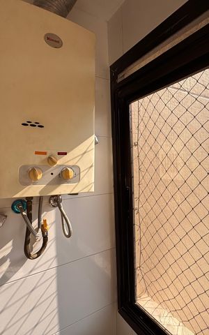 Apartamento à venda com 123m², 3 quartos e 3 vagas Apartamento à venda com 123m², 3 quartos e 3 vagasCozinha e Área de Serviço