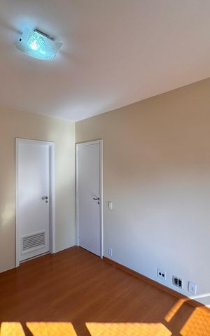 Apartamento à venda com 123m², 3 quartos e 3 vagas Apartamento à venda com 123m², 3 quartos e 3 vagasSuíte