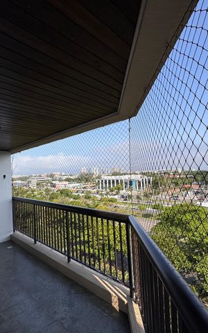 Apartamento à venda com 123m², 3 quartos e 3 vagas Apartamento à venda com 123m², 3 quartos e 3 vagasVaranda