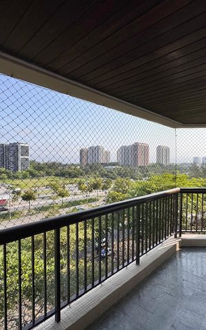 Apartamento à venda com 123m², 3 quartos e 3 vagas Apartamento à venda com 123m², 3 quartos e 3 vagasVaranda
