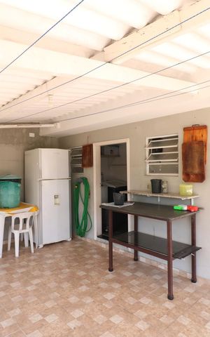 Casa à venda com 942m², 3 quartos e 8 vagas Casa à venda com 942m², 3 quartos e 8 vagasÁrea Gourmet