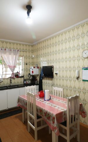 Casa à venda com 942m², 3 quartos e 8 vagas Casa à venda com 942m², 3 quartos e 8 vagasCozinha