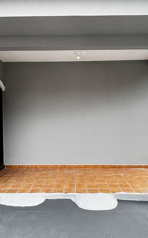 Casa para alugar com 157m², 3 quartos e 3 vagas Casa para alugar com 157m², 3 quartos e 3 vagasQuintal - Garagem