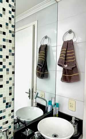 Apartamento à venda com 48m², 2 quartos e 1 vaga Apartamento à venda com 48m², 2 quartos e 1 vagaBanheiro