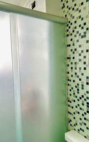 Apartamento à venda com 48m², 2 quartos e 1 vaga Apartamento à venda com 48m², 2 quartos e 1 vagaBanheiro