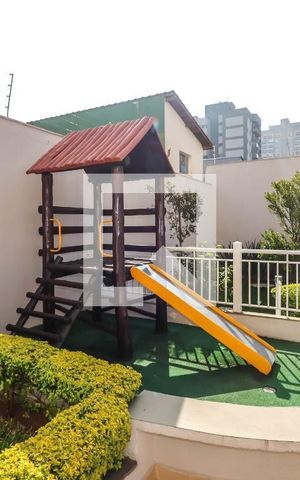 Apartamento para alugar com 109m², 3 quartos e 3 vagas Apartamento para alugar com 109m², 3 quartos e 3 vagasPlayground