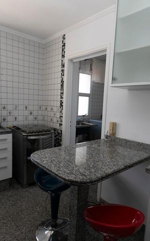 Apartamento à venda com 134m², 3 quartos e 3 vagasCOZINHA