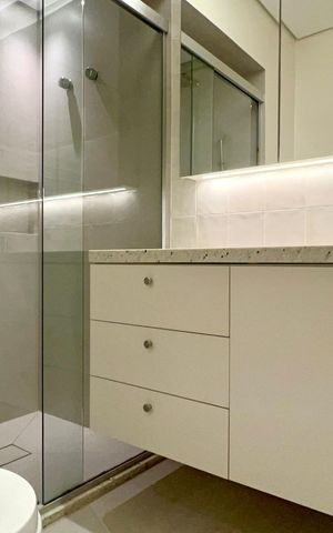 Apartamento para alugar com 100m², 2 quartos e 2 vagas Apartamento para alugar com 100m², 2 quartos e 2 vagasBanheiro da Suíte 2