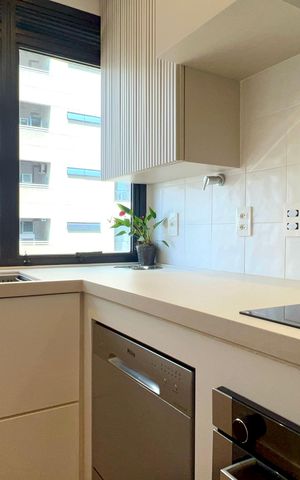 Apartamento para alugar com 100m², 2 quartos e 2 vagas Apartamento para alugar com 100m², 2 quartos e 2 vagasCozinha